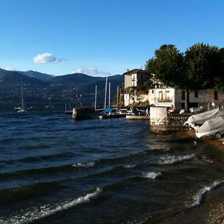 Sleeps 2 Pool T421412